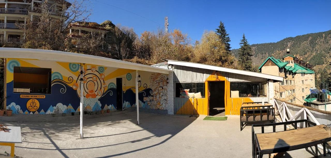 Young Monk Hostel & Cafe Old Manali Eksteriør billede
