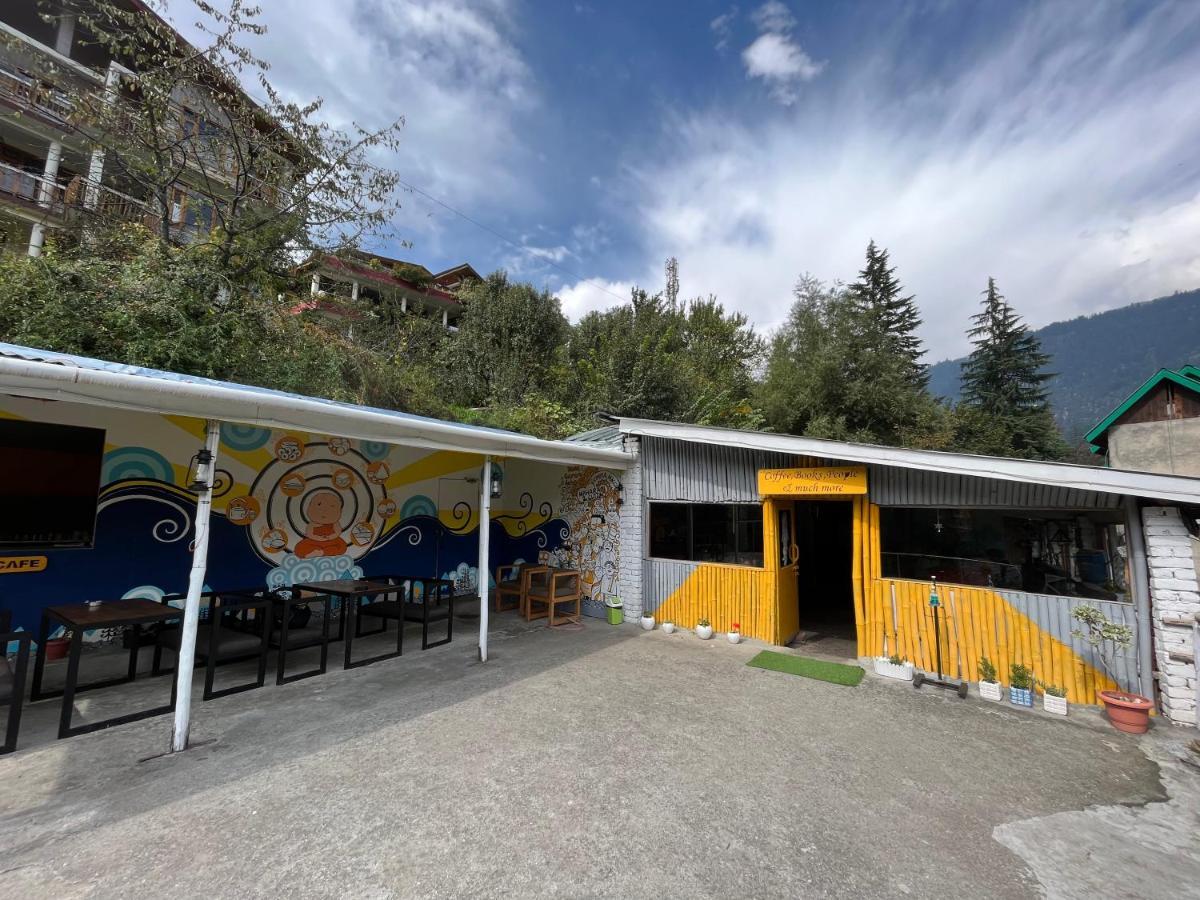 Young Monk Hostel & Cafe Old Manali Eksteriør billede