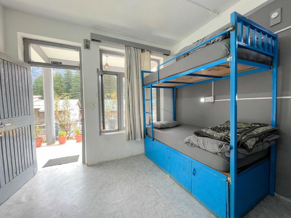 Young Monk Hostel & Cafe Old Manali Eksteriør billede